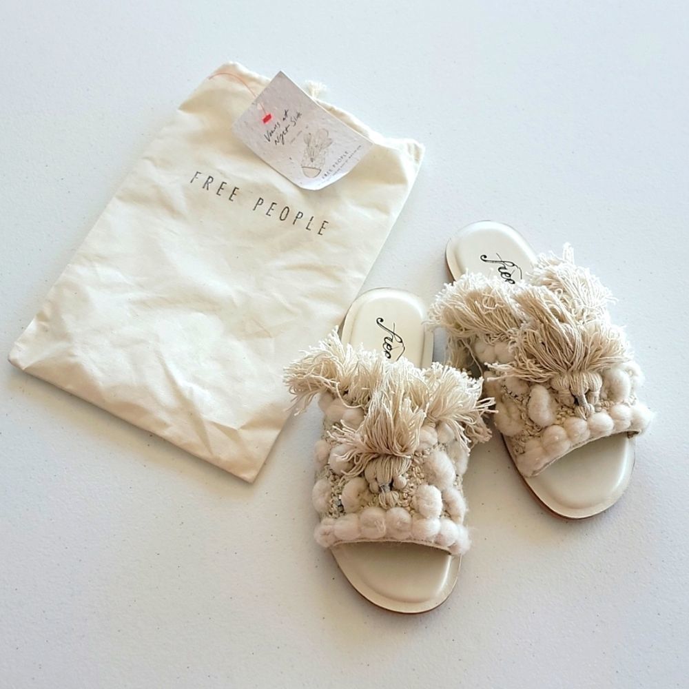 NWT Free People Venus at Night Slide in Ivory, Size 36 or 5.5-6 US